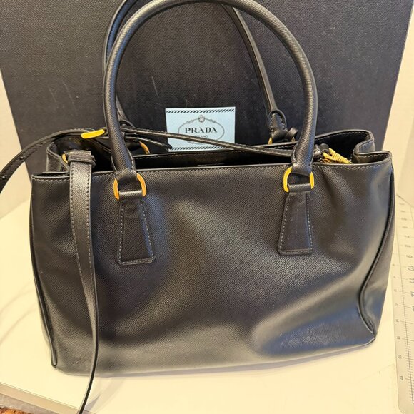 Authentic PRADA “Galleria” (Black) Medium Leather Bag Purse Handbag (GORGEOUS!) - Picture 15 of 16
